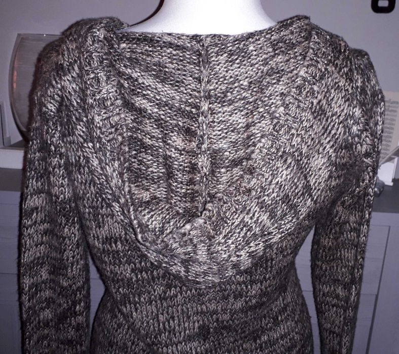 Sweter długi z kapturem Clockhouse roz.M/38
