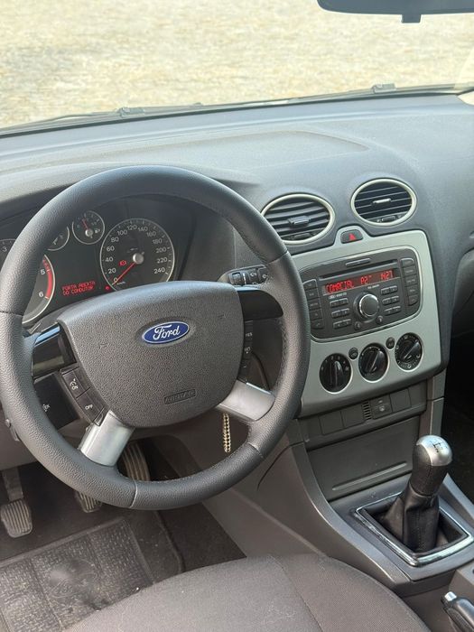 Vendo ford focus comercial 2l
