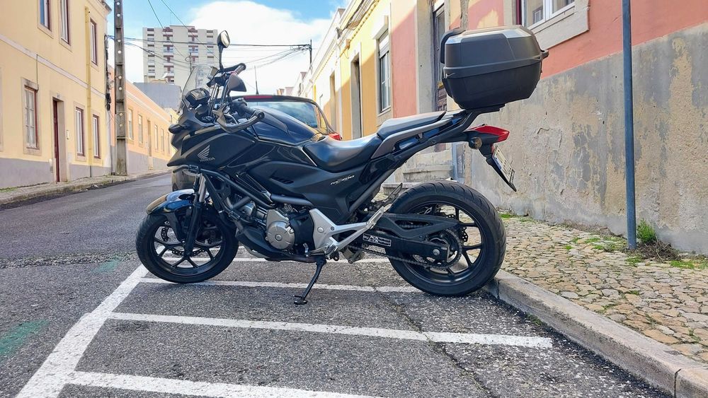 Honda NC700X c/ extras