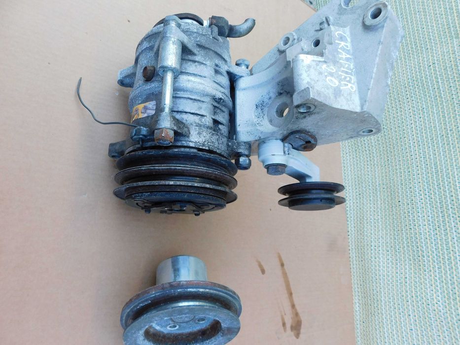Łapa + kółko sprężarka agregatu Thermo King VW Crafter 2.0