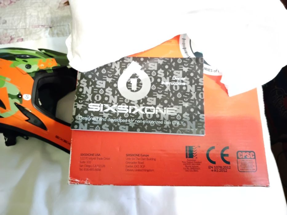 Шолом фуллфейс sixsixone comp