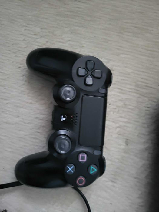 Konsola PlayStation 4 Slim CUH2116B 1TB+ Pad +5 Gier za 250 zł(GTAV)