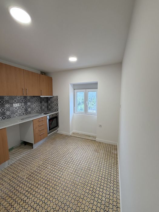 T2 Novo e Mobilado Despesas Incluídas Comboio à Porta Praia da Granja