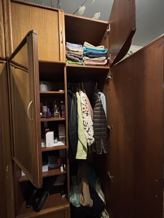 Шкаф из  натурального дерева