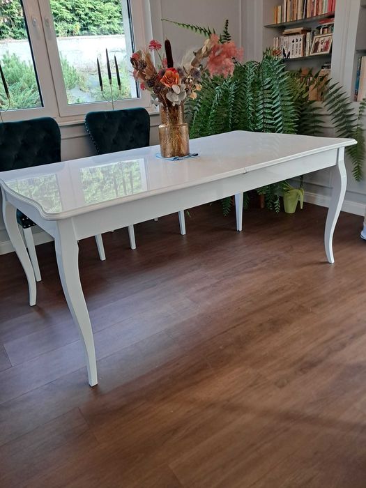 Stół biały rozkładany Shiraz Jafra elegancki, wysoki połysk.