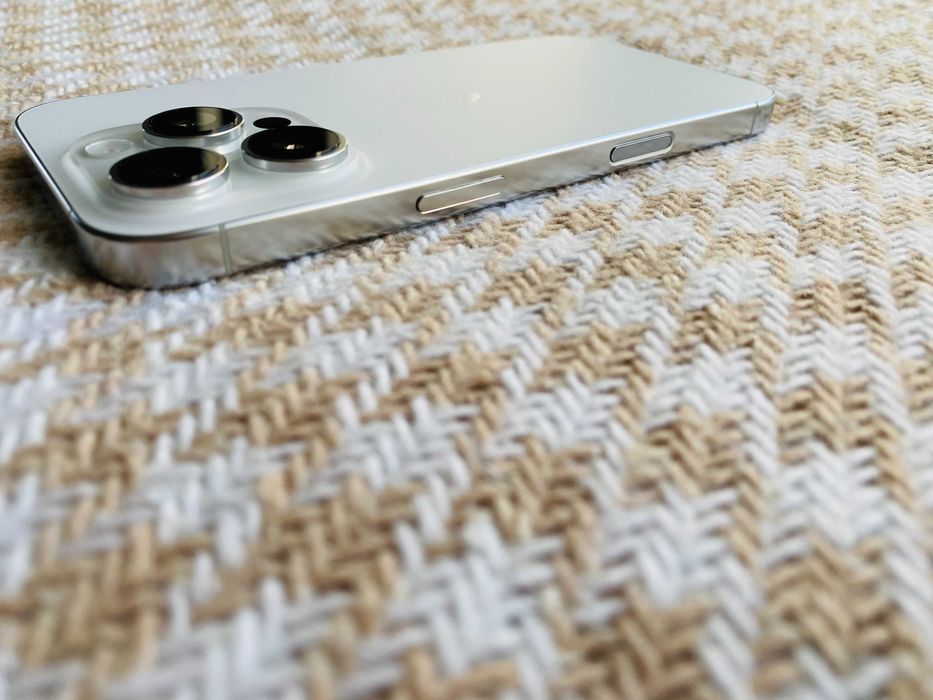 NEW IPHONE 16 PRO 128Gb 1 цикл White Titanium NEVERLOCK ( 41025)