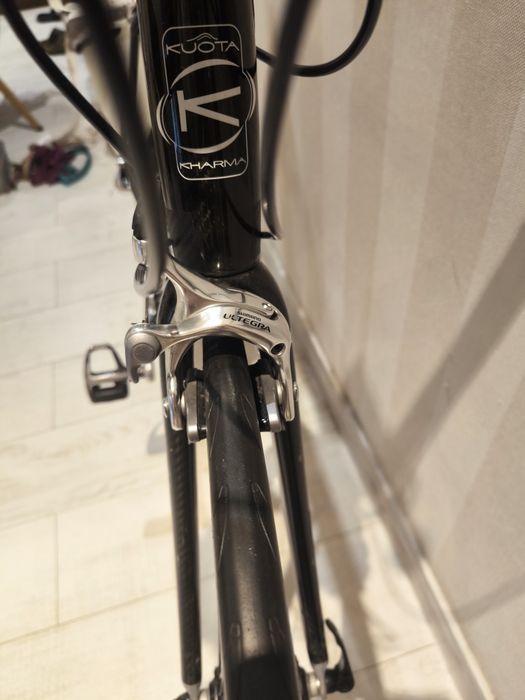 Шосейний карбоновий велосипед Kuota Kharma