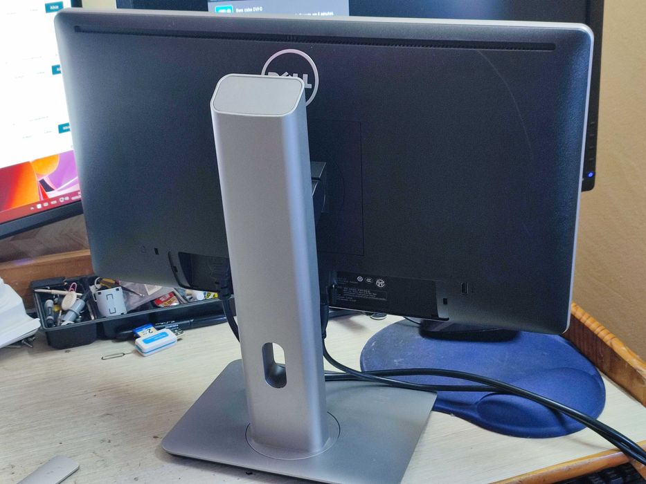 Monitor DELL P2014Ht