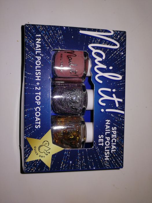 Nail it! Specjalny zestaw 3 lakierów do paznokci
