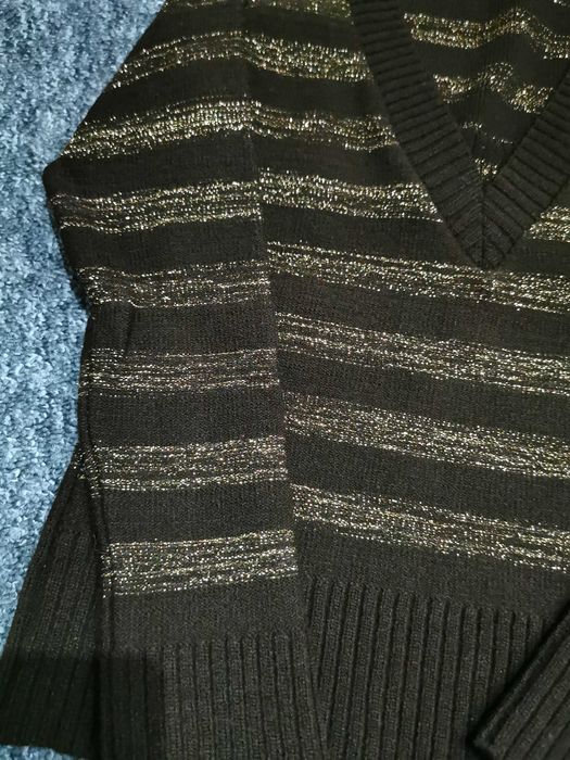 Sweter brązowy w złote paski