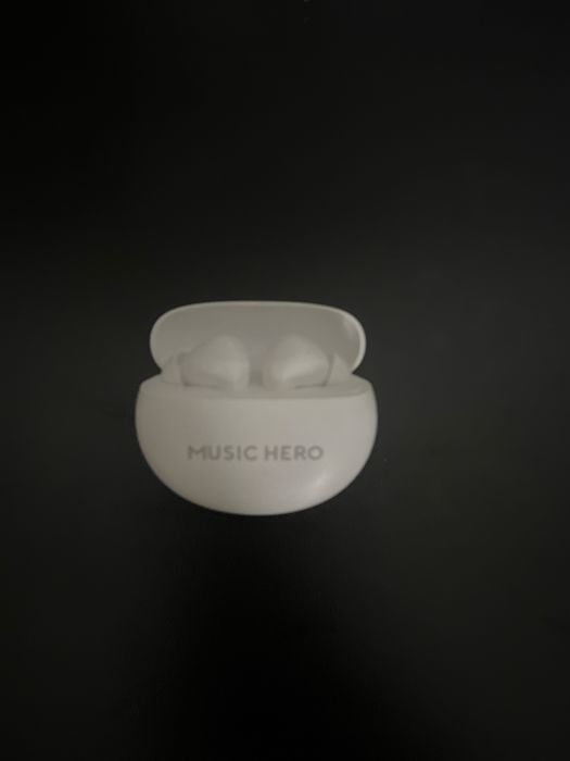 Fones Bluetooth Music Hero TWS X-Beat – Como Novos
