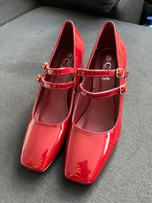 Buty NOWE 39 czerwone wiśniowe lakierki paseczki