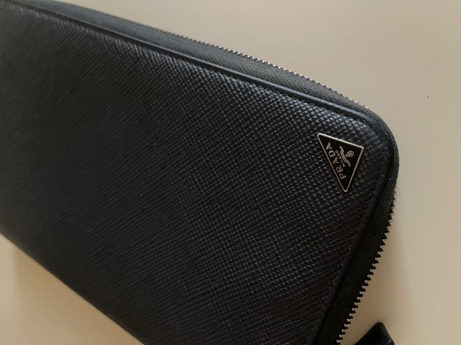 Продам чоловіче портмоне Prada