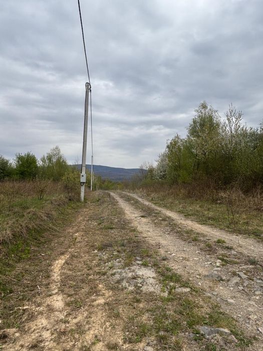 Продаж ділянки Дубки ( поруч нові компекси будують)