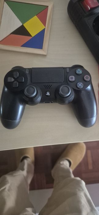 Ps4 + jogos + 2 comando + volante e pedais
