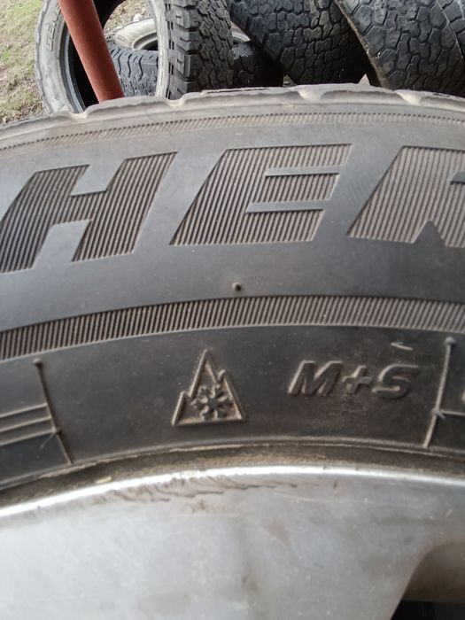 Opony zimowe RAM 265/70r18