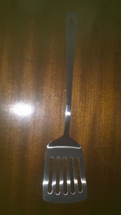 Espátula de Cozinha Nova Material Muito Resistente Cabo Comprido