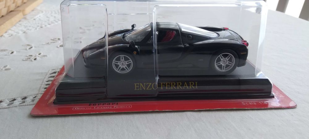 Ferrari :  37 modelos  (veja lista abaixo e preços)