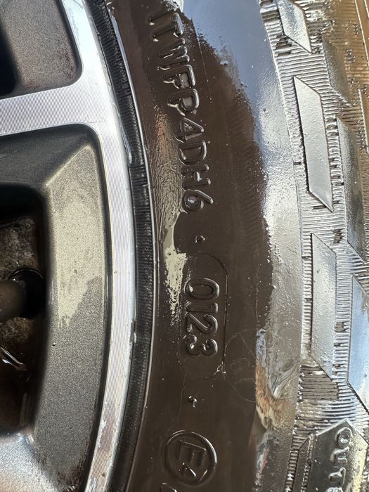 Продам диски легкосплавні з шинами, 185/65 R14 літні / 4х108 / DIA 63.4