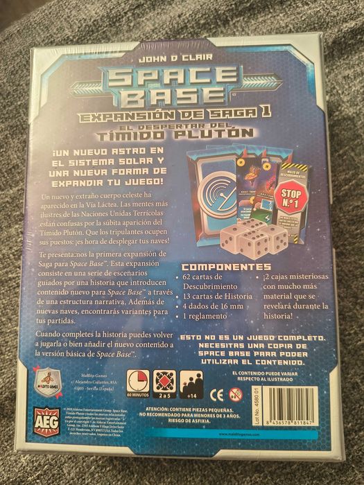 Space Base El Despertar del Tímido Pluton