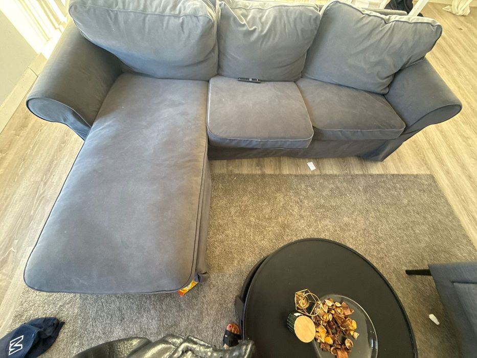 Vendo meu sofá em ótimo estado, 10 meses de uso ainda tenho a garantia