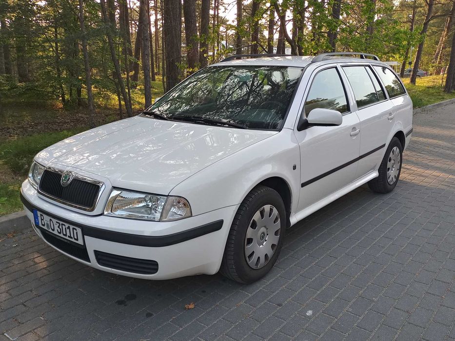 Skoda Octavia I kombi / 1.6 benzyna / 2009rok