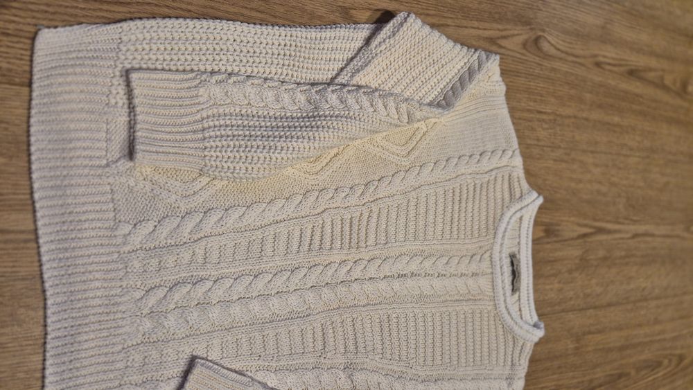 Sweter kremowy M Pull&Bear