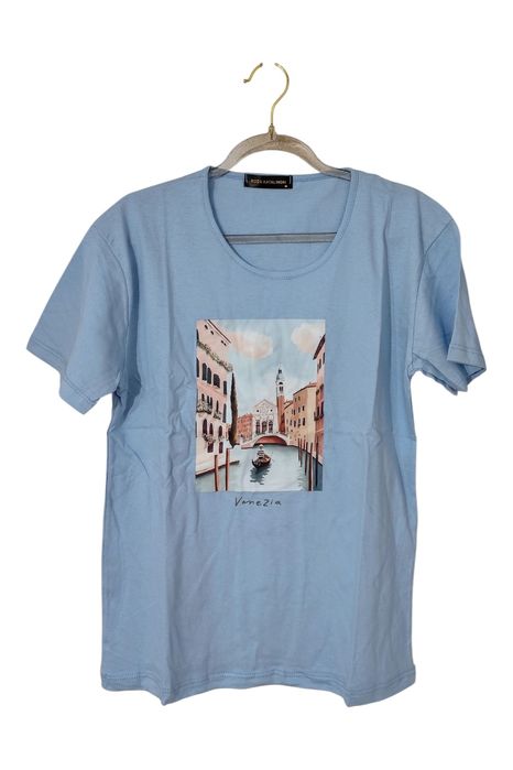 Jasnoniebieski t-shirt z nadrukiem rozmiar M