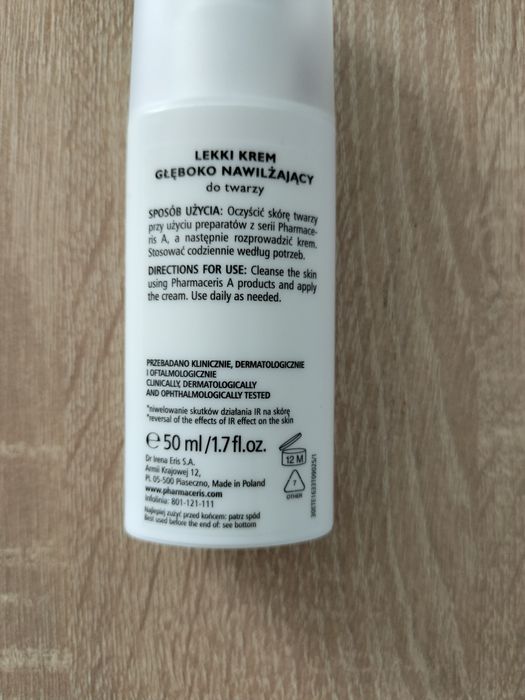 Lekki krem głęboko nawilżający SPF 30