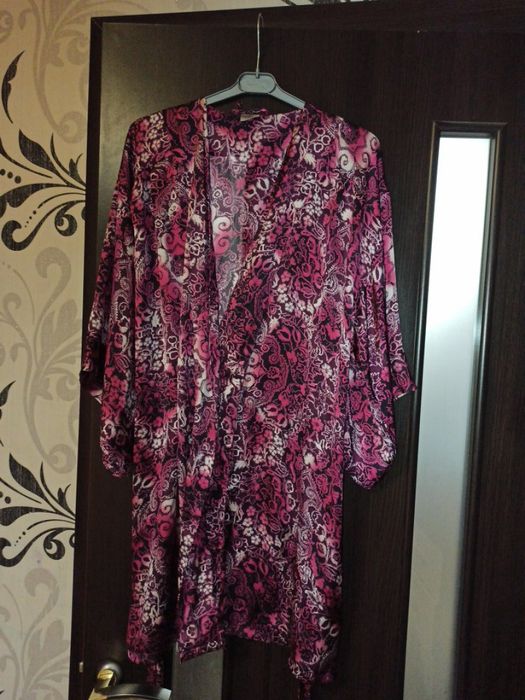 Жіночий чудовий халат