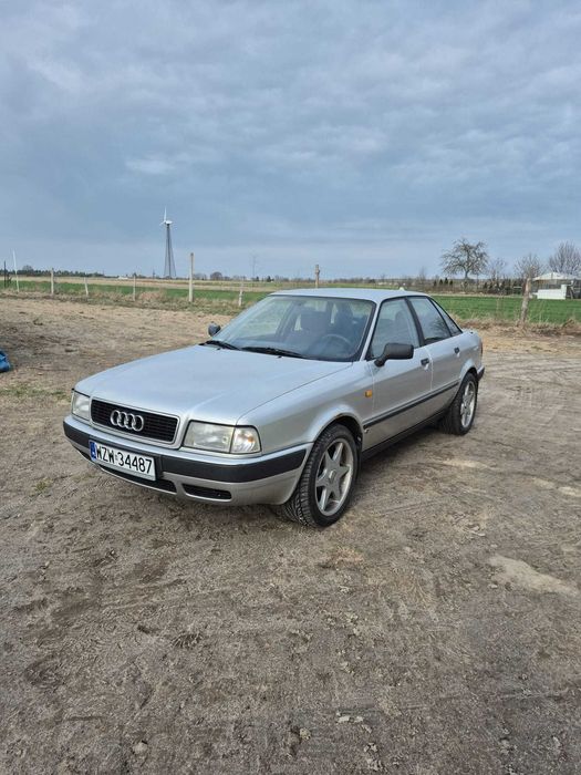 Samochód Audi 80 B4
