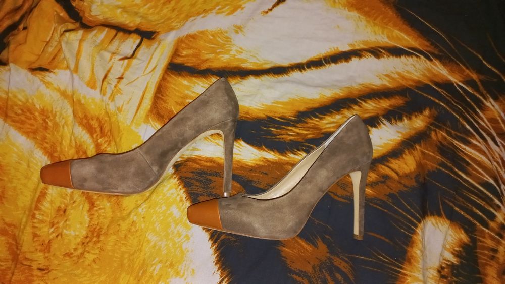 Туфли на каблуках  замша  40