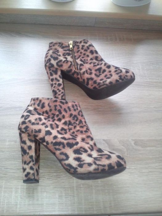 Panterka botki 39