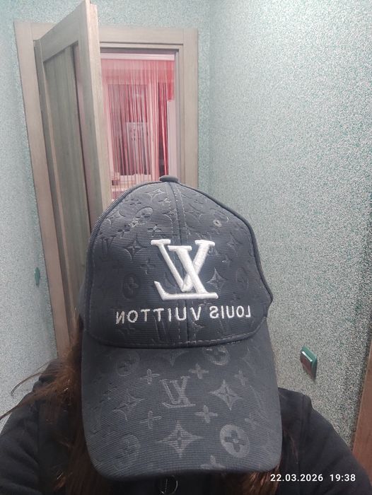Бейс Louis Vuitton