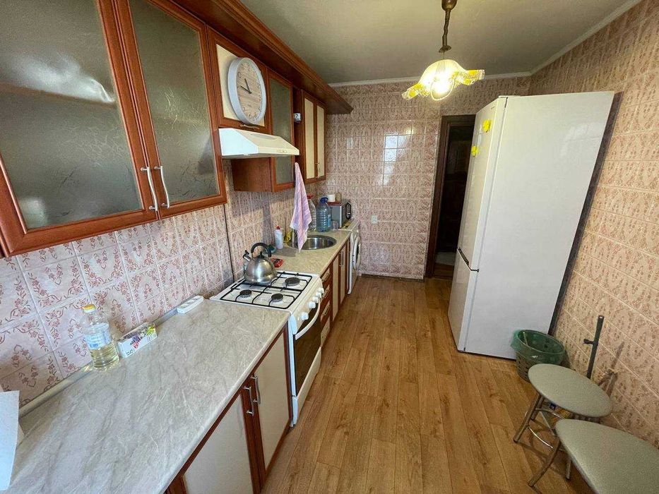 Продаж 3-х кімнатної квартири вул Квітнева