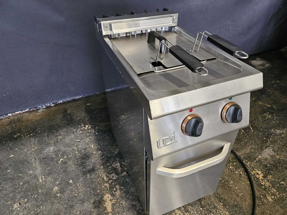 Fritadeira elétrica 18 litros