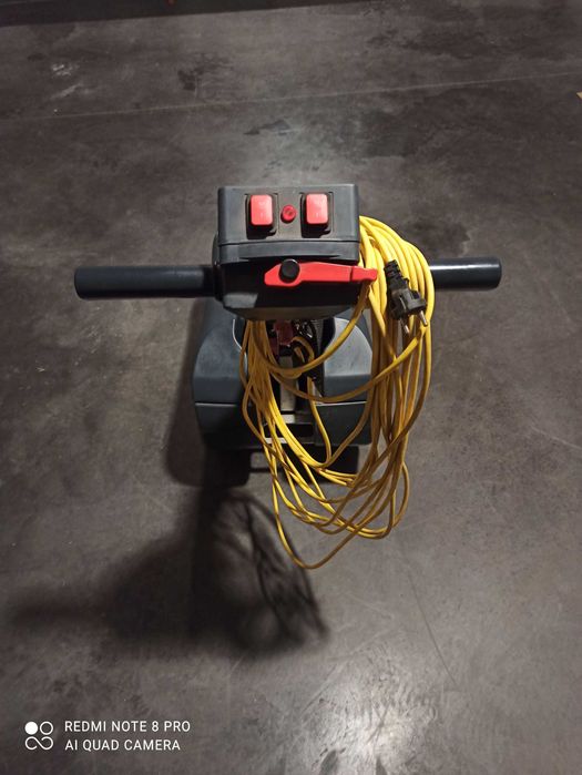 Máquina de lavar chão elétrica