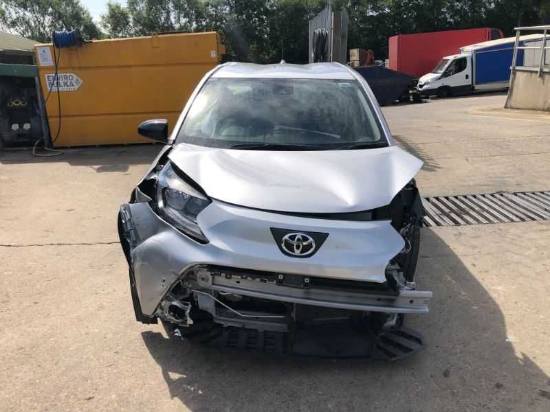 Бампер Toyota Aygo X розборка шрот