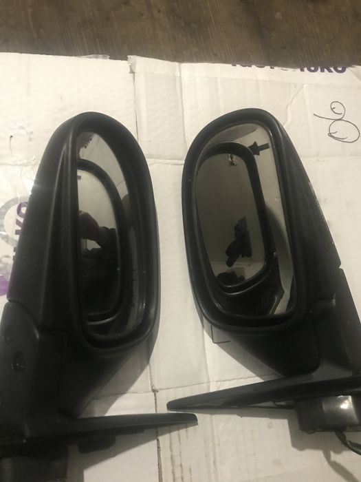 Продам дзеркала Suzuki Baleno 98р 1,6 бен