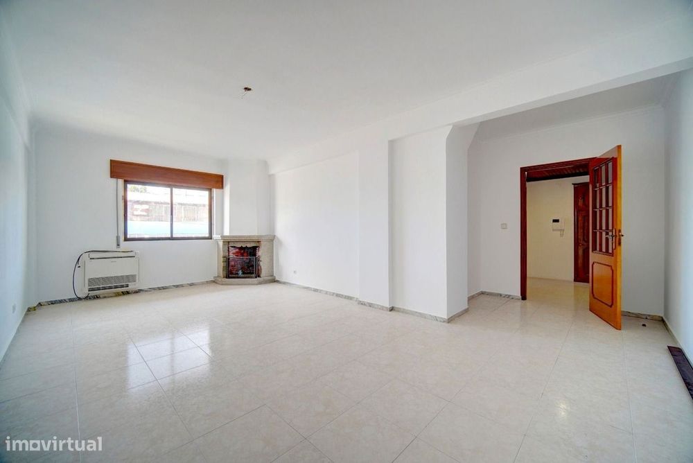 Apartamento T3 à venda em Sintra
