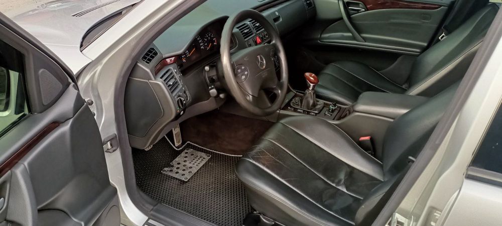 Мерседес w210 2001 год