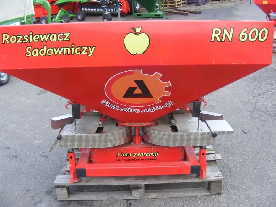 Rozsiewacz nawozów RN 600 ALTRO