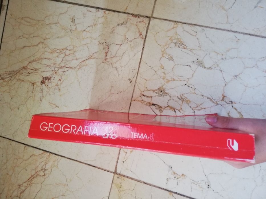 Geografia Humana 12 - Tema B