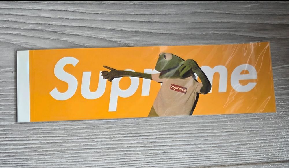 Supreme naklejka kermit yellow