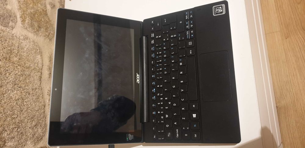 PC/Tablet Acer W10