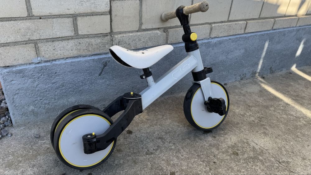 Дитячий трьохколісний велосипед 4 в 1 трансформер