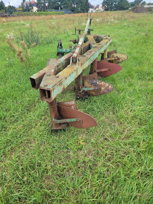 Pług zagonowy 4 skibowy