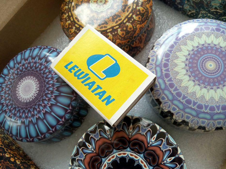 Zestaw 4 puszek na herbatę lub świece