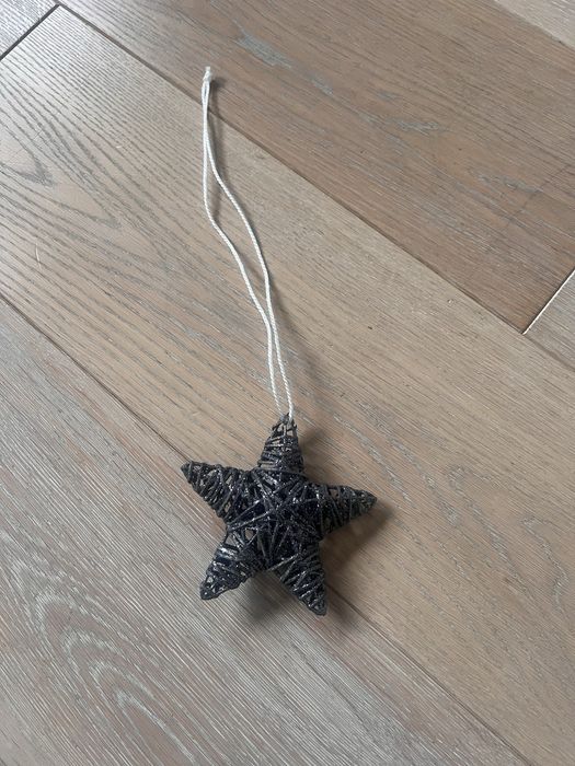 Świąteczna gwiazda na choinkę