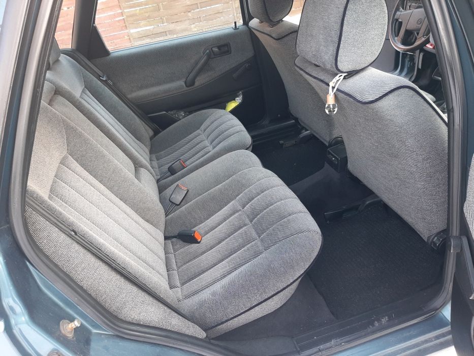 Volkswagen Passat b3 1989r/ 1.8 GL b+g